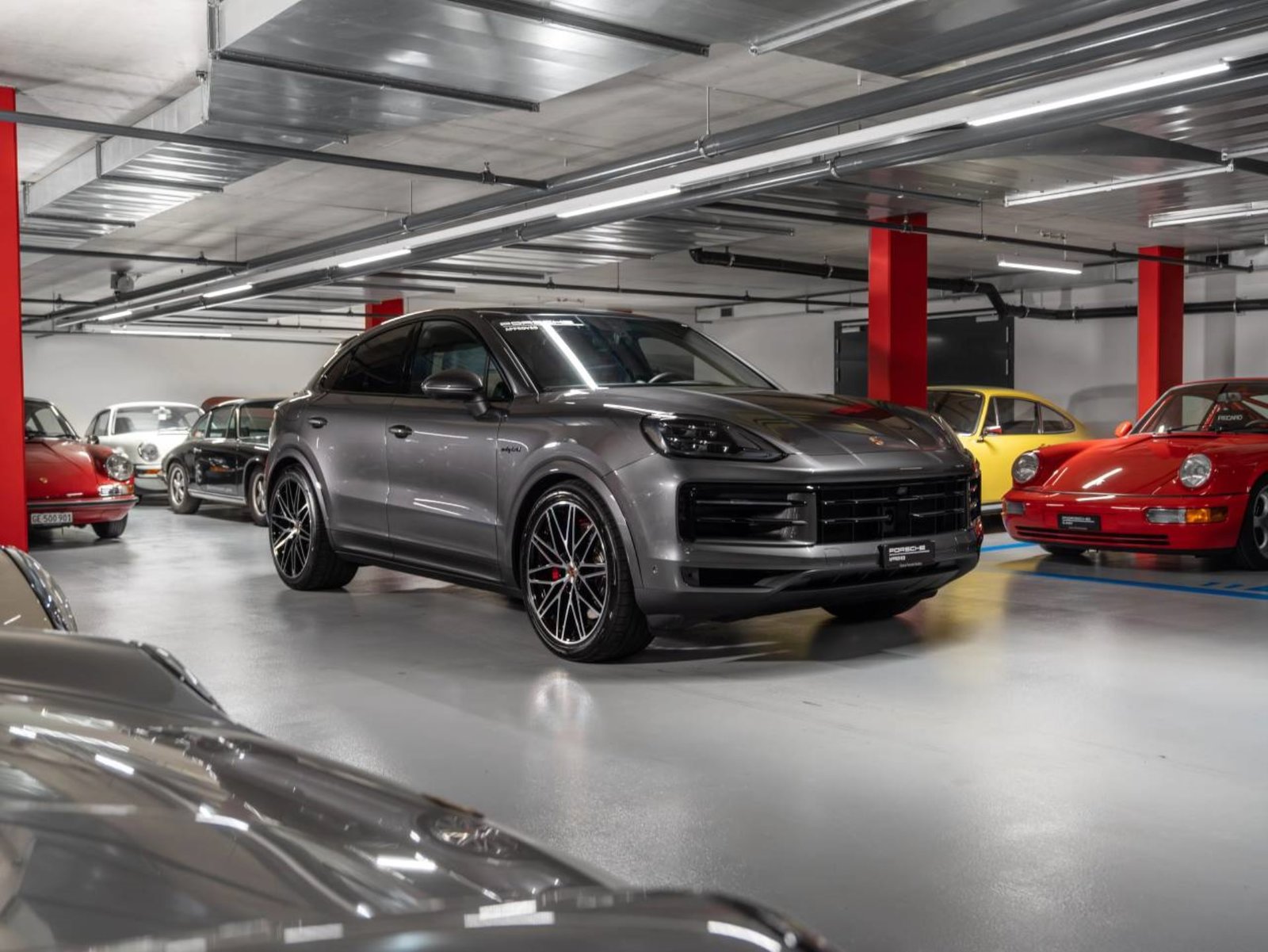 PORSCHE Cayenne S E-Hybrid Coupé, Plug-in-Hybrid Petrol/Electric, Second hand / Used, Automatic - 6