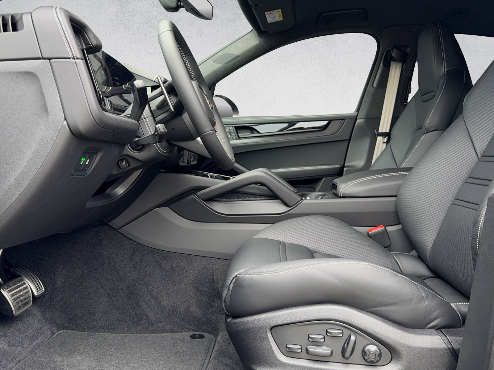 PORSCHE Cayenne Turbo E-Hybrid Coupé mit GT-Paket, Plug-in-Hybrid Petrol/Electric, Ex-demonstrator, Automatic - 6