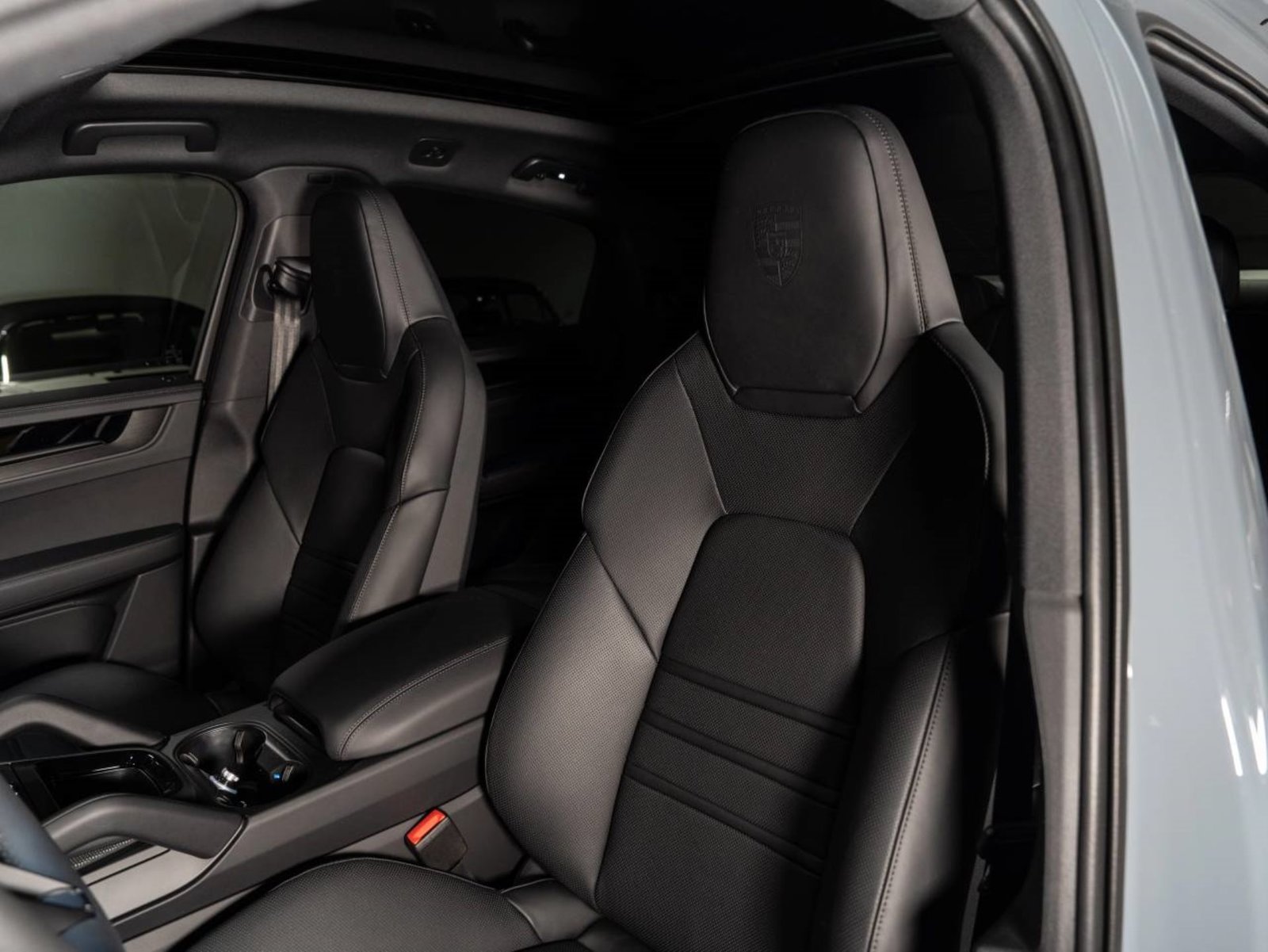 PORSCHE Cayenne E-Hybrid Coupé Black Edition, Hybride Rechargeable Essence/Électricité, Voiture nouvelle, Automatique - 5