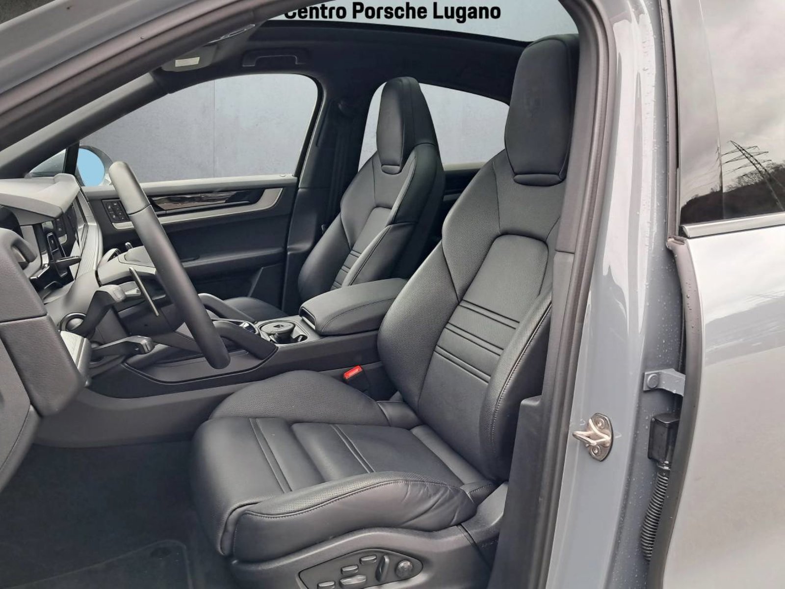 PORSCHE Cayenne E-Hybrid Coupé, Plug-in-Hybrid Petrol/Electric, Second hand / Used, Automatic - 5