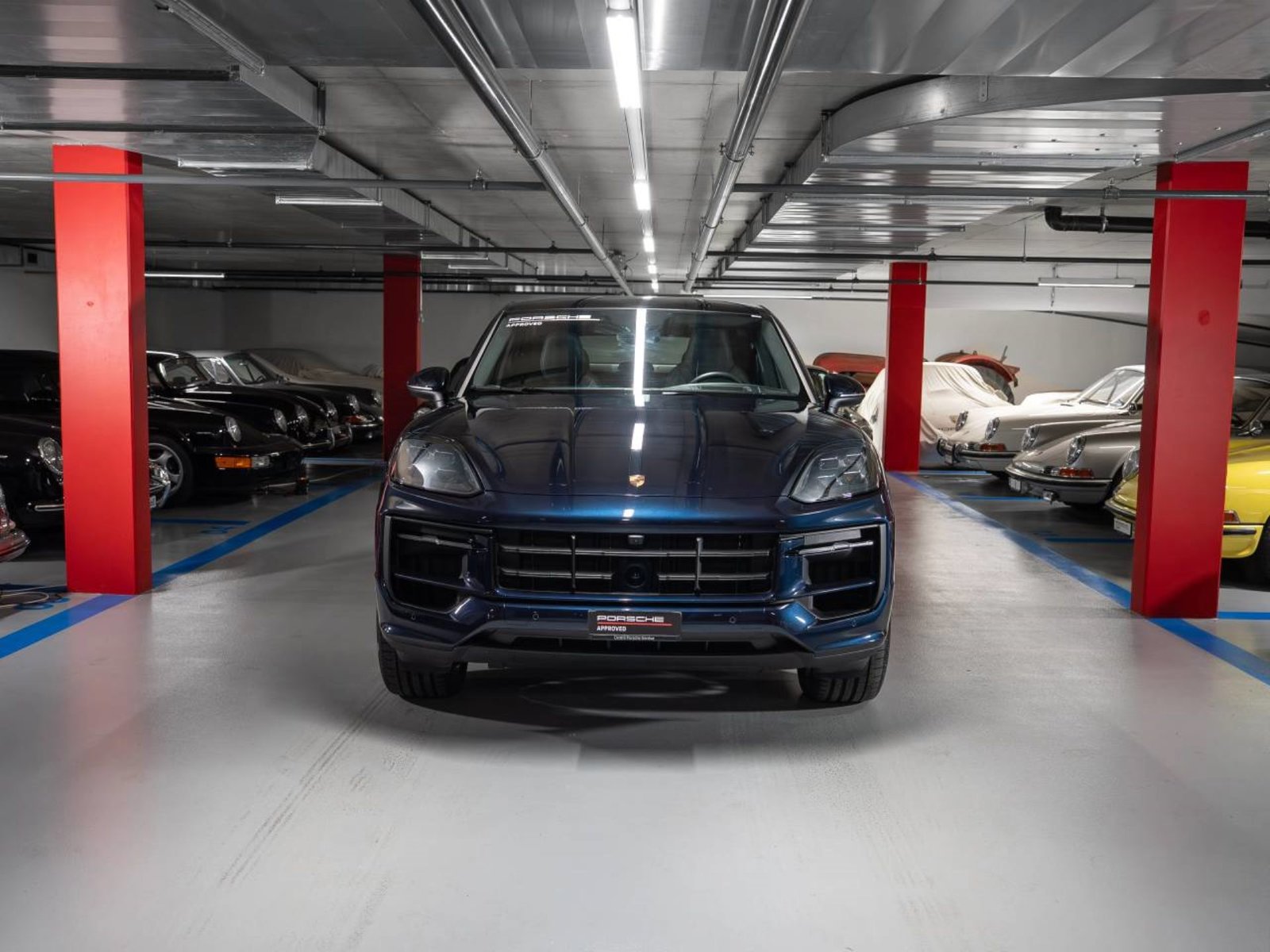 PORSCHE Cayenne E-Hybrid Coupé, Plug-in-Hybrid Petrol/Electric, Second hand / Used, Automatic - 2