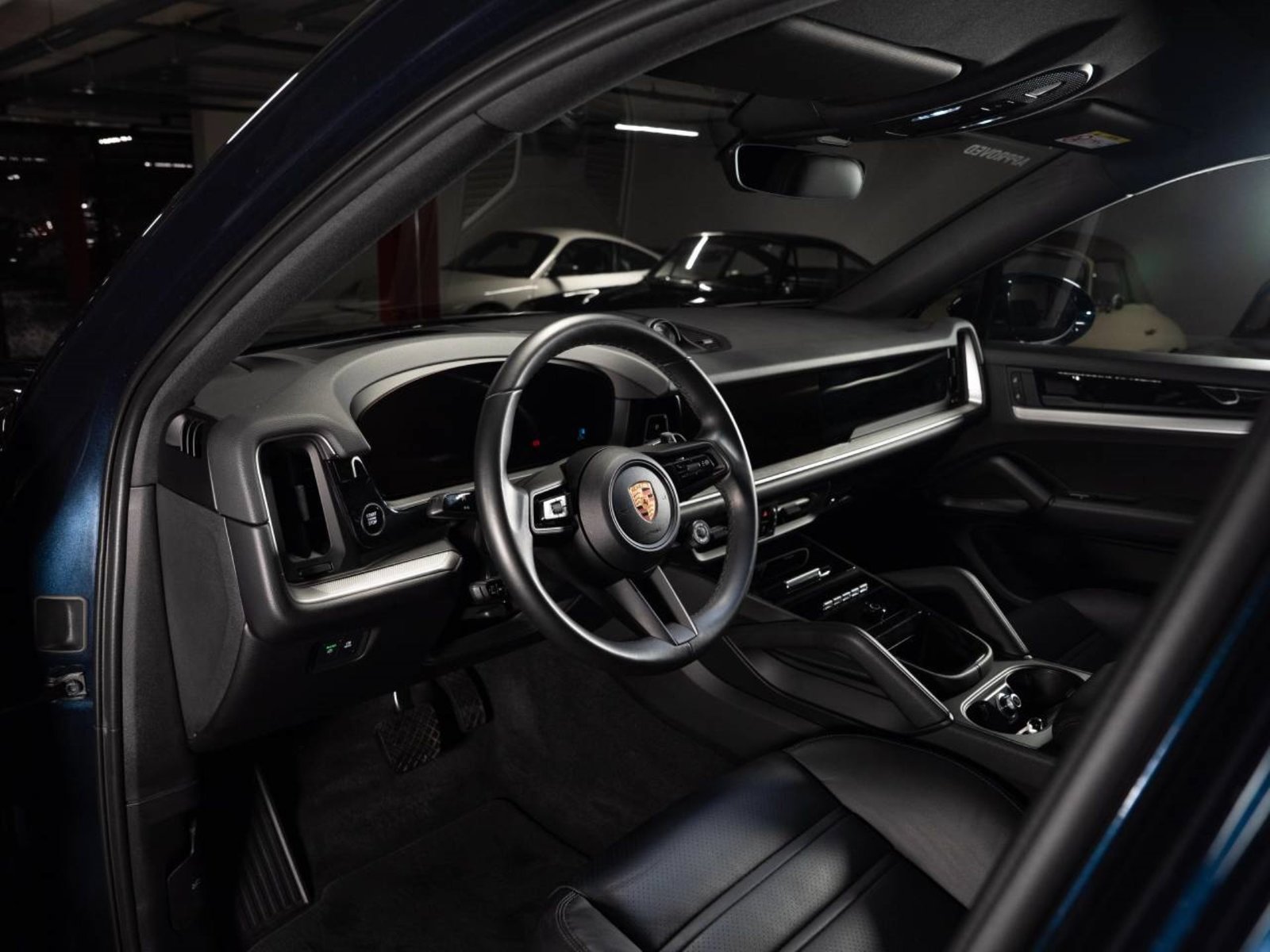 PORSCHE Cayenne E-Hybrid Coupé, Plug-in-Hybrid Petrol/Electric, Second hand / Used, Automatic - 4