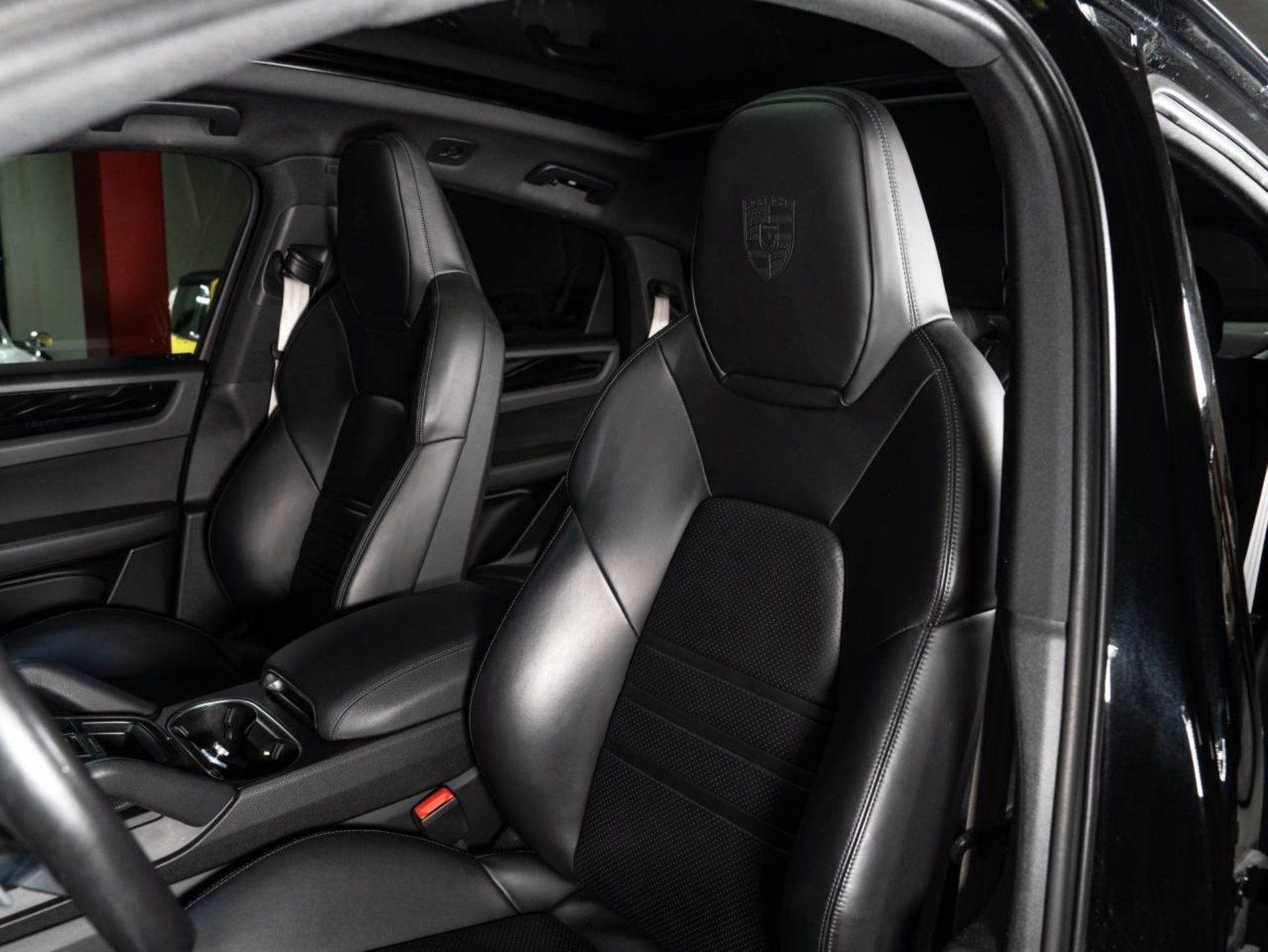 PORSCHE Cayenne E-Hybrid Coupé Platinum Edition, Plug-in-Hybrid Benzin/Elektro, Occasion / Gebraucht, Automatik - 5
