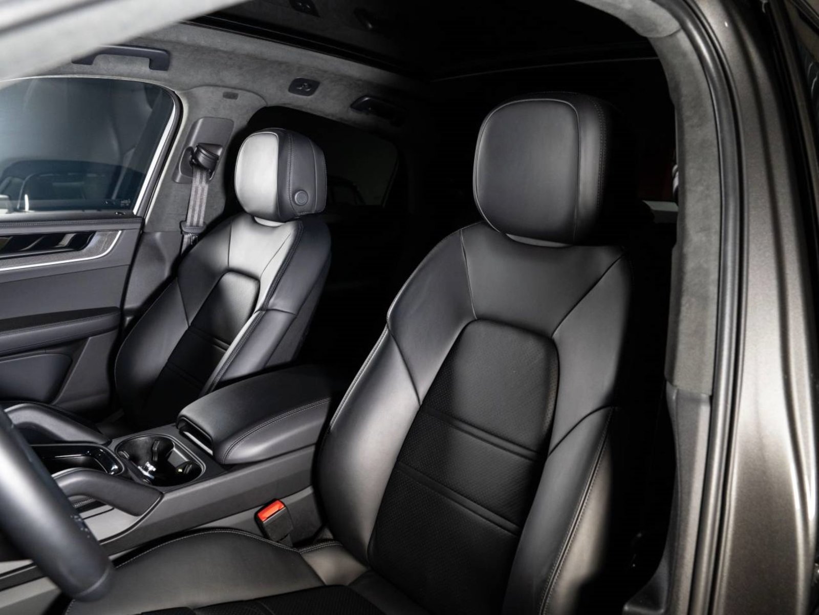 PORSCHE Cayenne E-Hybrid Coupé, Plug-in-Hybrid Benzin/Elektro, Occasion / Gebraucht, Automatik - 5