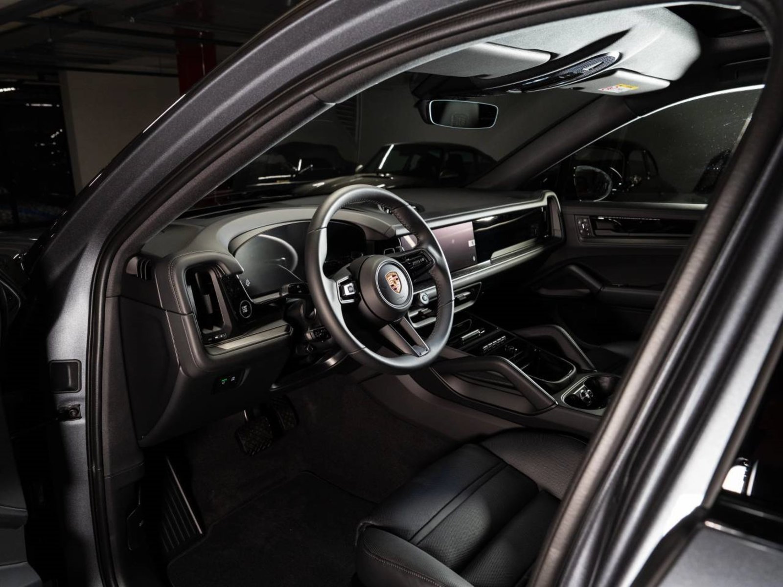 PORSCHE Cayenne E-Hybrid Coupé Black Edition, Plug-in-Hybrid Benzin/Elektro, Vorführwagen, Automatik - 4