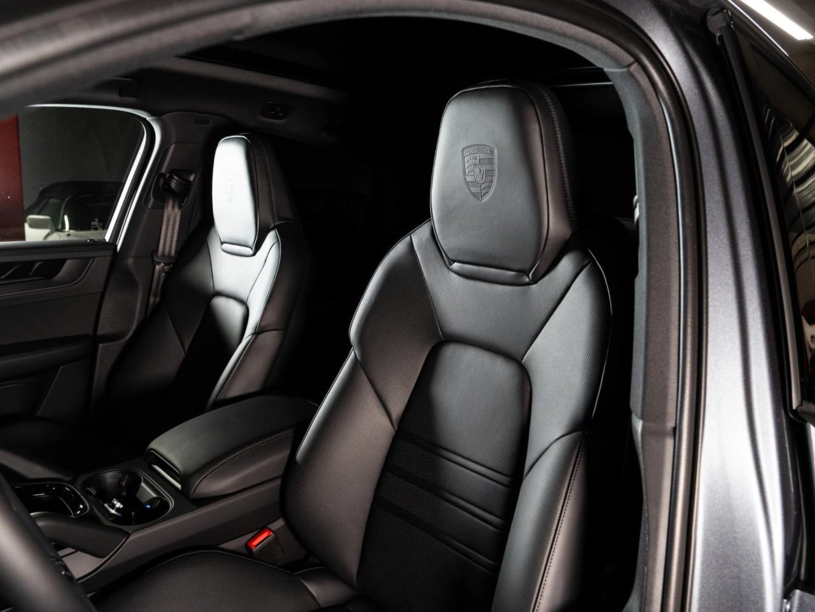 PORSCHE Cayenne E-Hybrid Coupé Black Edition, Plug-in-Hybrid Benzin/Elektro, Vorführwagen, Automatik - 5