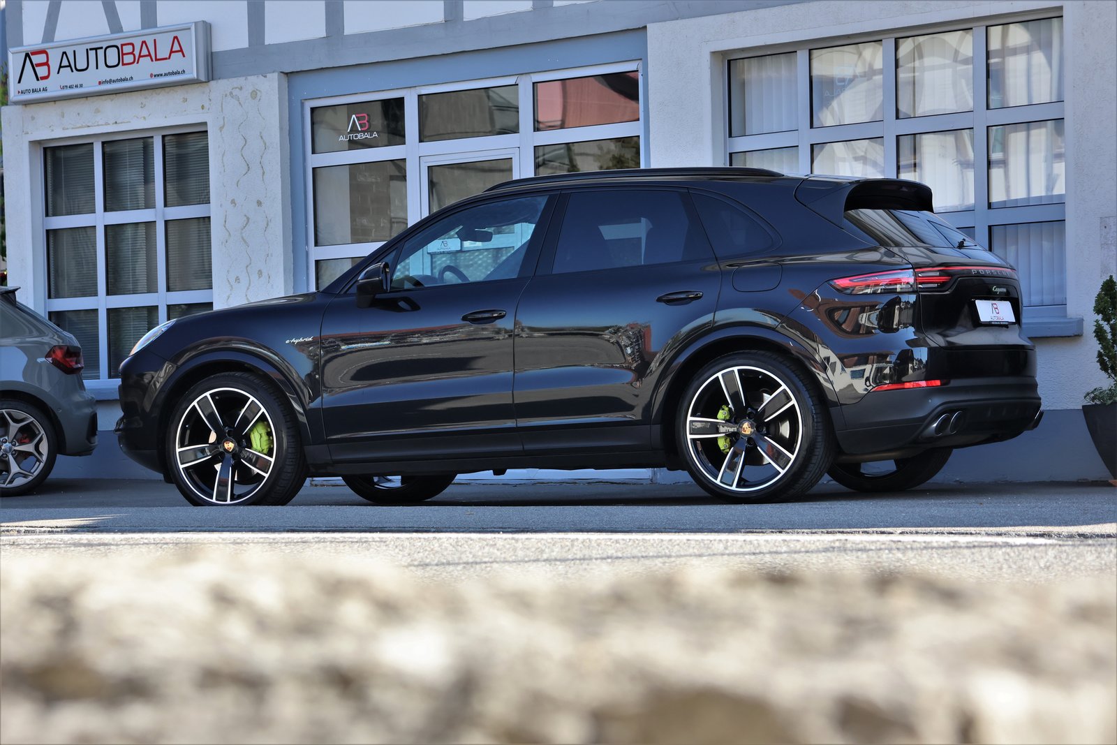 PORSCHE Cayenne E-Hybrid (CH) "Approved Garantie bis 05/2026", Hybride Rechargeable Essence/Électricité, Occasion / Utilisé, Automatique - 2