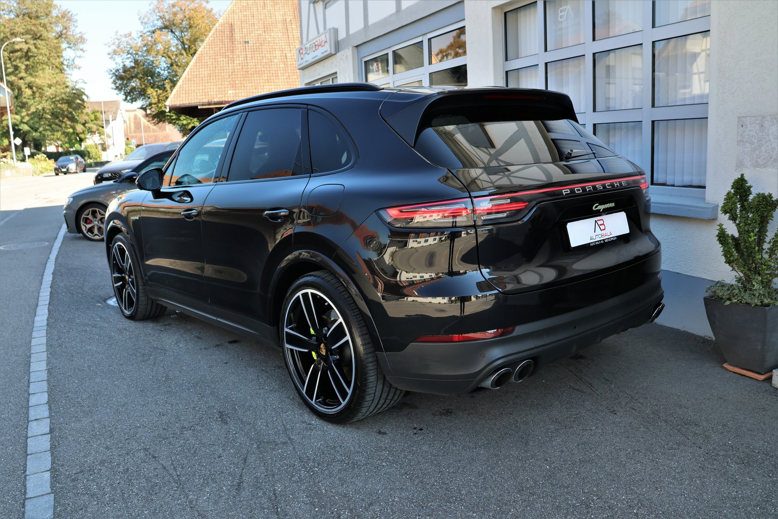 PORSCHE Cayenne E-Hybrid (CH) "Approved Garantie bis 05/2026", Hybride Rechargeable Essence/Électricité, Occasion / Utilisé, Automatique - 3