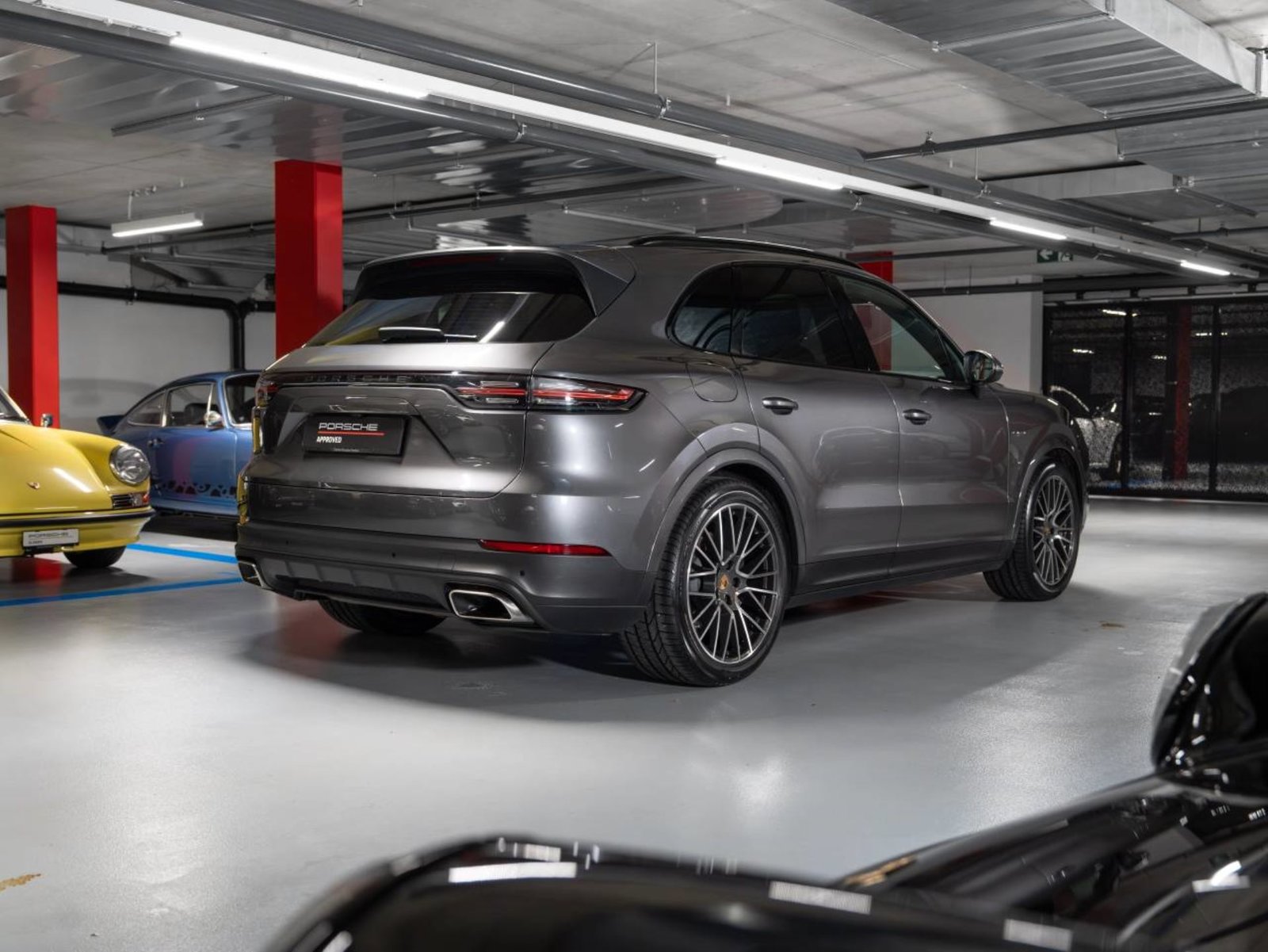 PORSCHE Cayenne E-Hybrid, Plug-in-Hybrid Benzin/Elektro, Occasion / Gebraucht, Automatik - 2