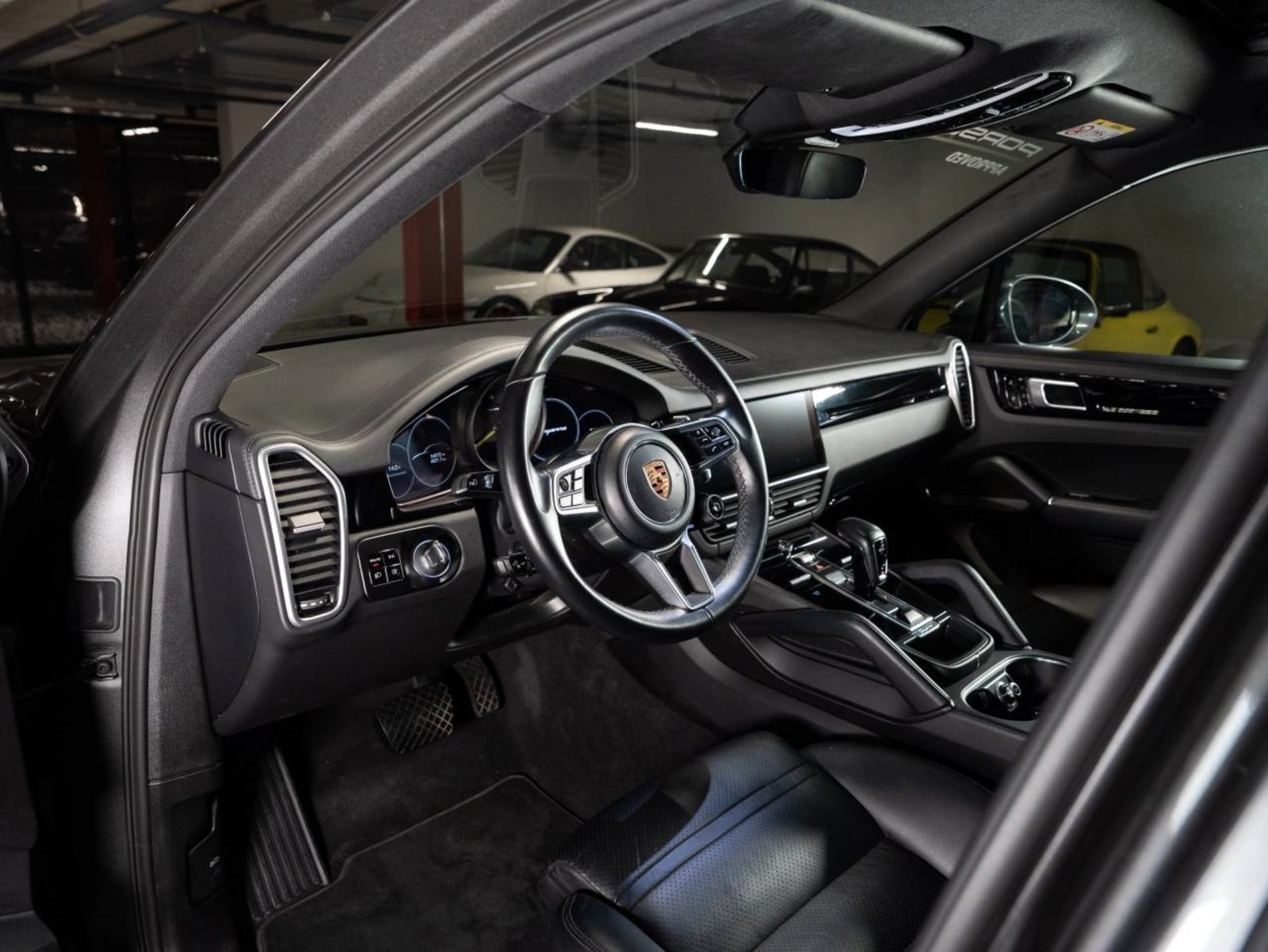PORSCHE Cayenne E-Hybrid, Plug-in-Hybrid Benzin/Elektro, Occasion / Gebraucht, Automatik - 4