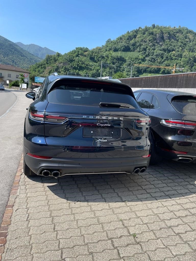 PORSCHE Cayenne E-Hybrid, Plug-in-Hybrid Petrol/Electric, Second hand / Used, Automatic - 5