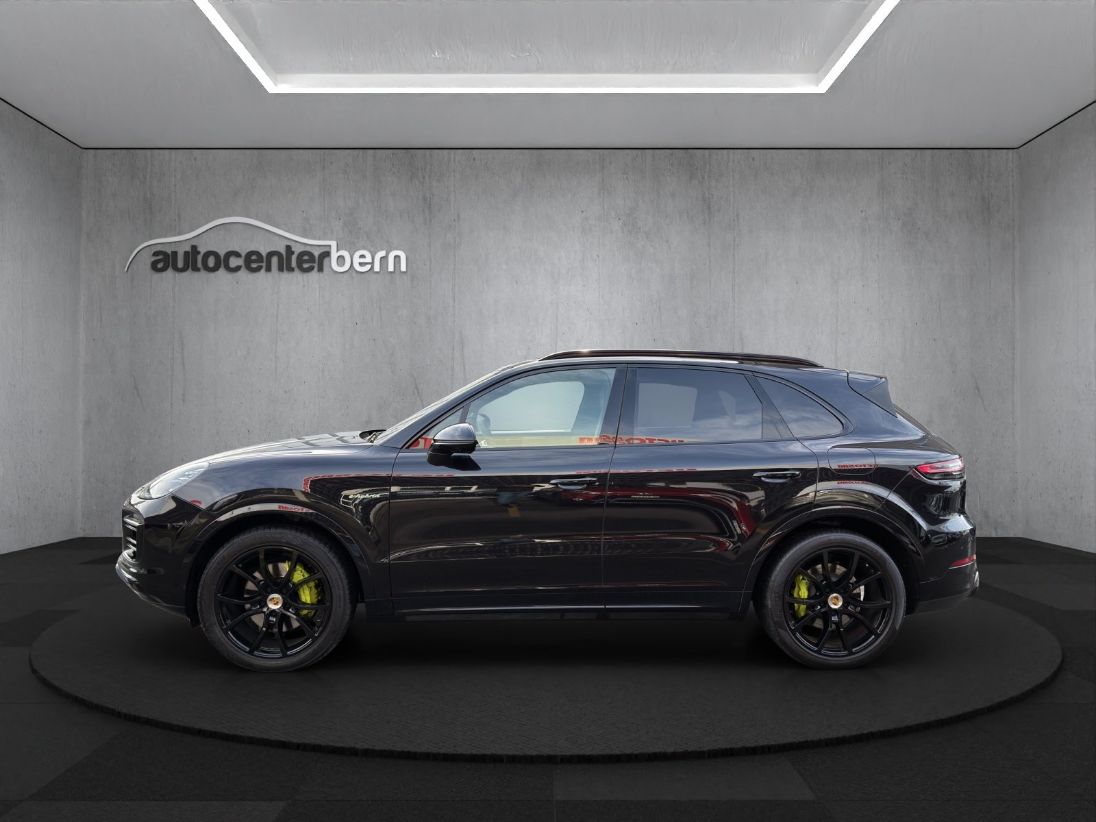 PORSCHE Cayenne E-Hybrid, Hybride Rechargeable Essence/Électricité, Occasion / Utilisé, Automatique - 4
