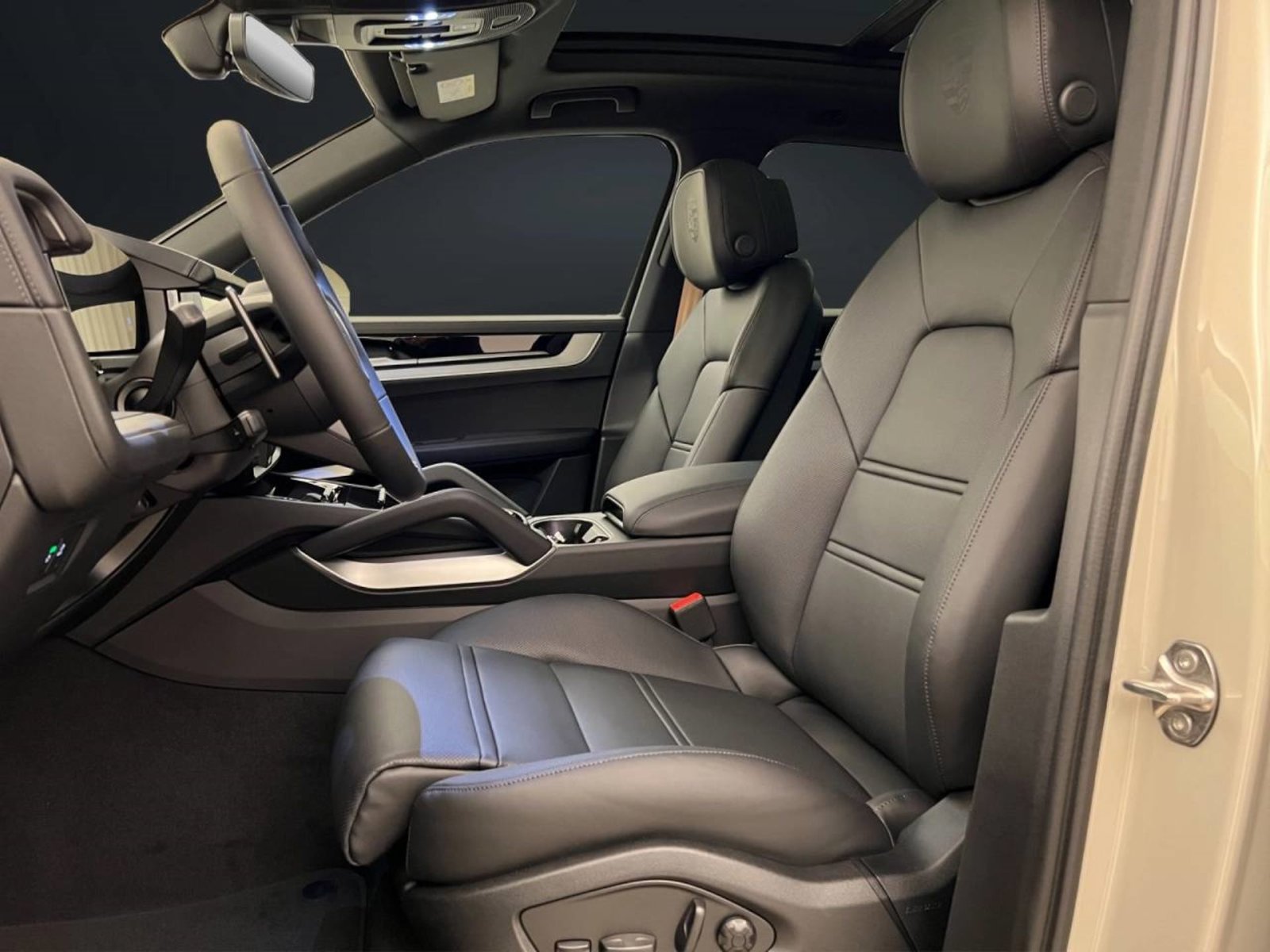 PORSCHE Cayenne E-Hybrid, Plug-in-Hybrid Benzin/Elektro, Occasion / Gebraucht, Automatik - 5