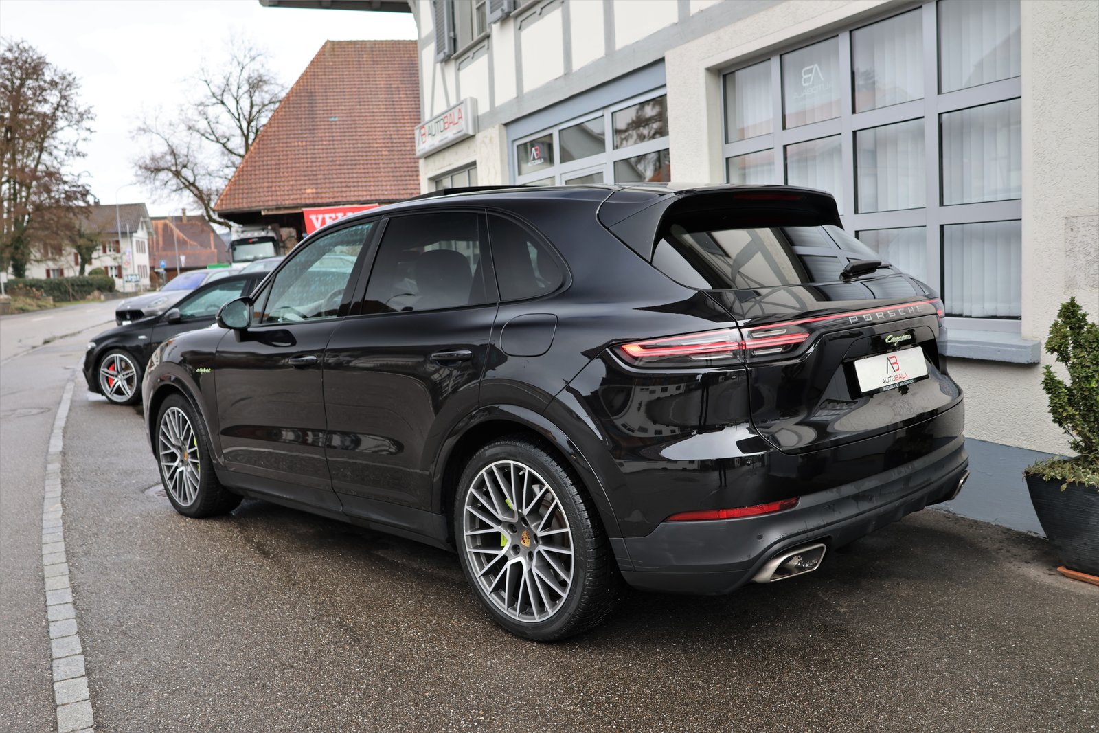 PORSCHE Cayenne E-Hybrid, Plug-in-Hybrid Petrol/Electric, Second hand / Used, Automatic - 5