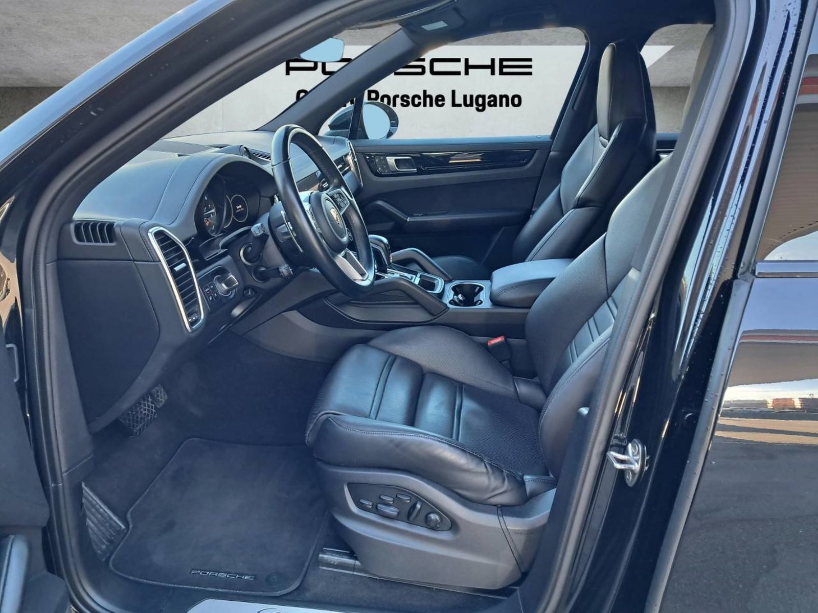 PORSCHE Cayenne E-Hybrid, Plug-in-Hybrid Benzin/Elektro, Occasion / Gebraucht, Automatik - 4