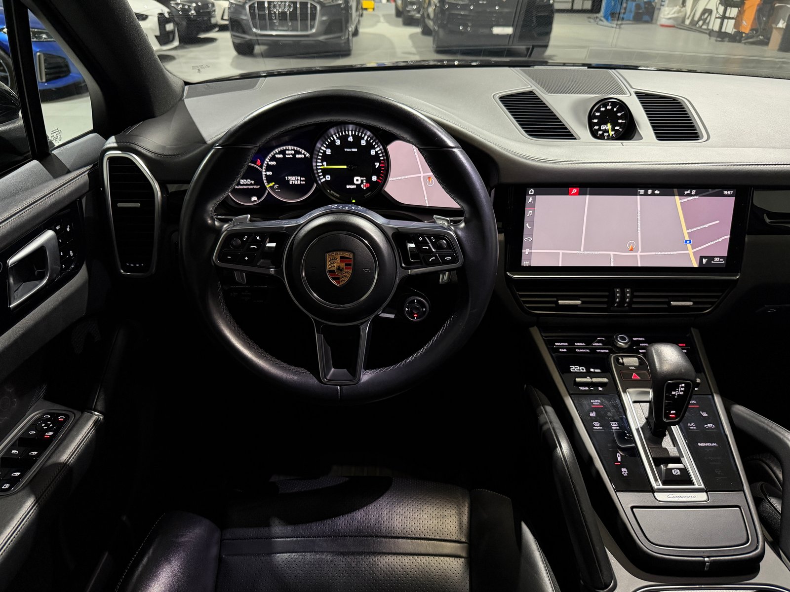 PORSCHE Cayenne E-Hybrid AHK 3500KG, Plug-in-Hybrid Benzina/Elettrica, Occasioni / Usate, Automatico - 5