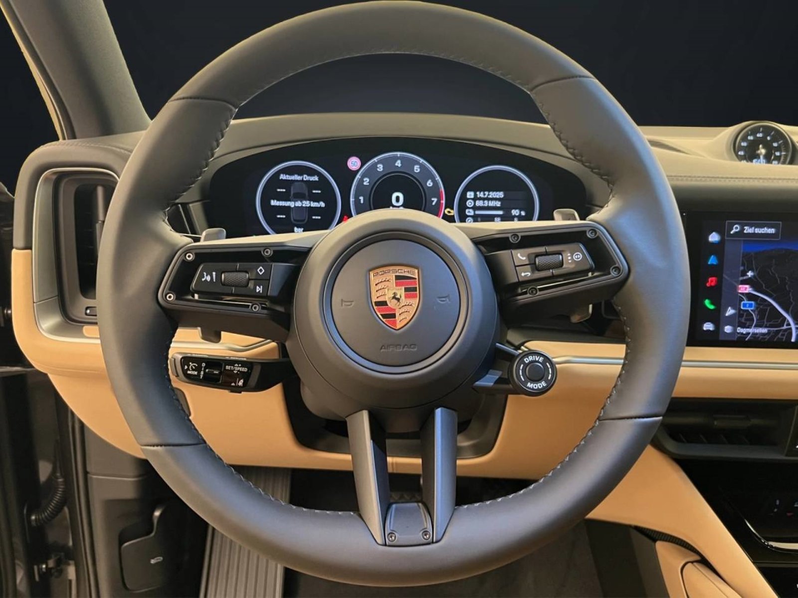 PORSCHE Cayenne E-Hybrid, Plug-in-Hybrid Petrol/Electric, Second hand / Used, Automatic - 4