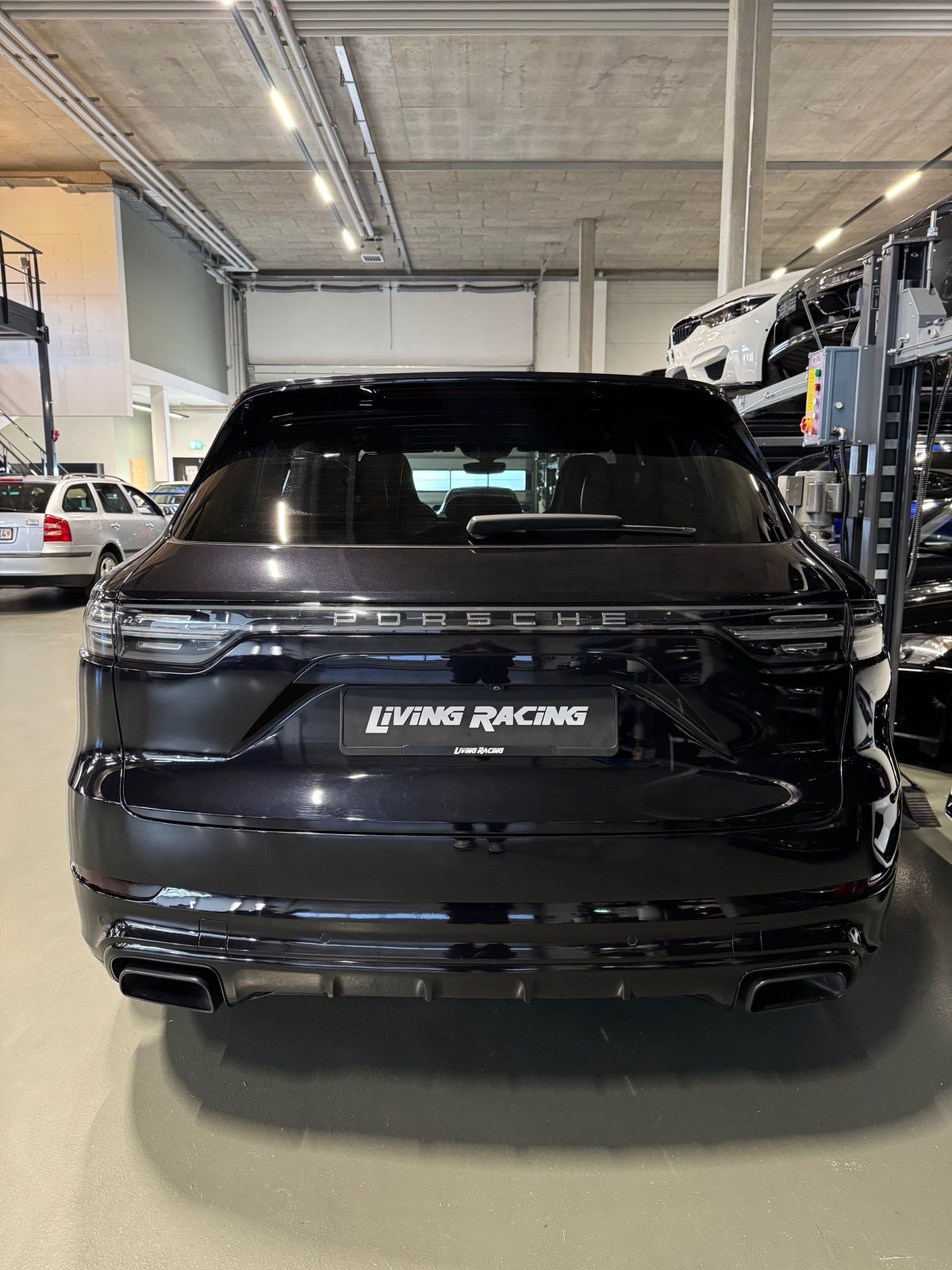 PORSCHE Cayenne E-Hybrid, Plug-in-Hybrid Benzina/Elettrica, Occasioni / Usate, Automatico - 4