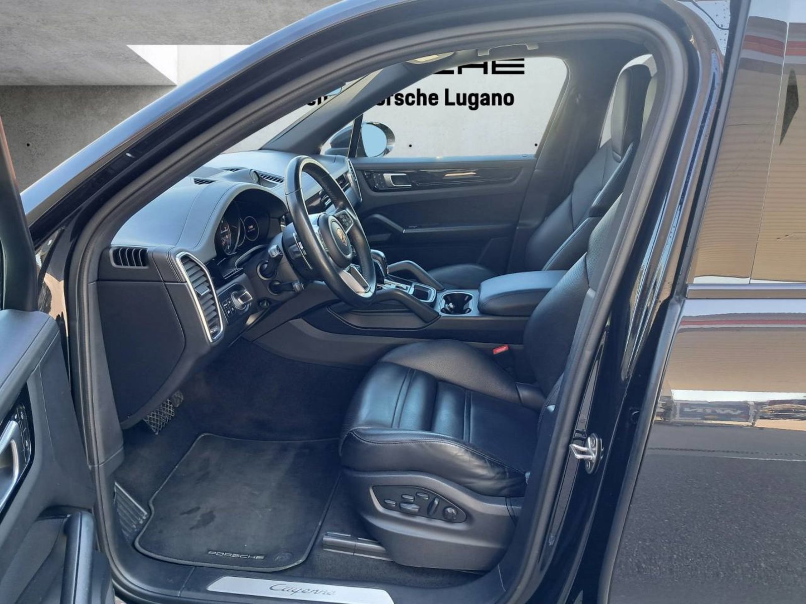 PORSCHE Cayenne E-Hybrid, Plug-in-Hybrid Benzin/Elektro, Occasion / Gebraucht, Automatik - 4