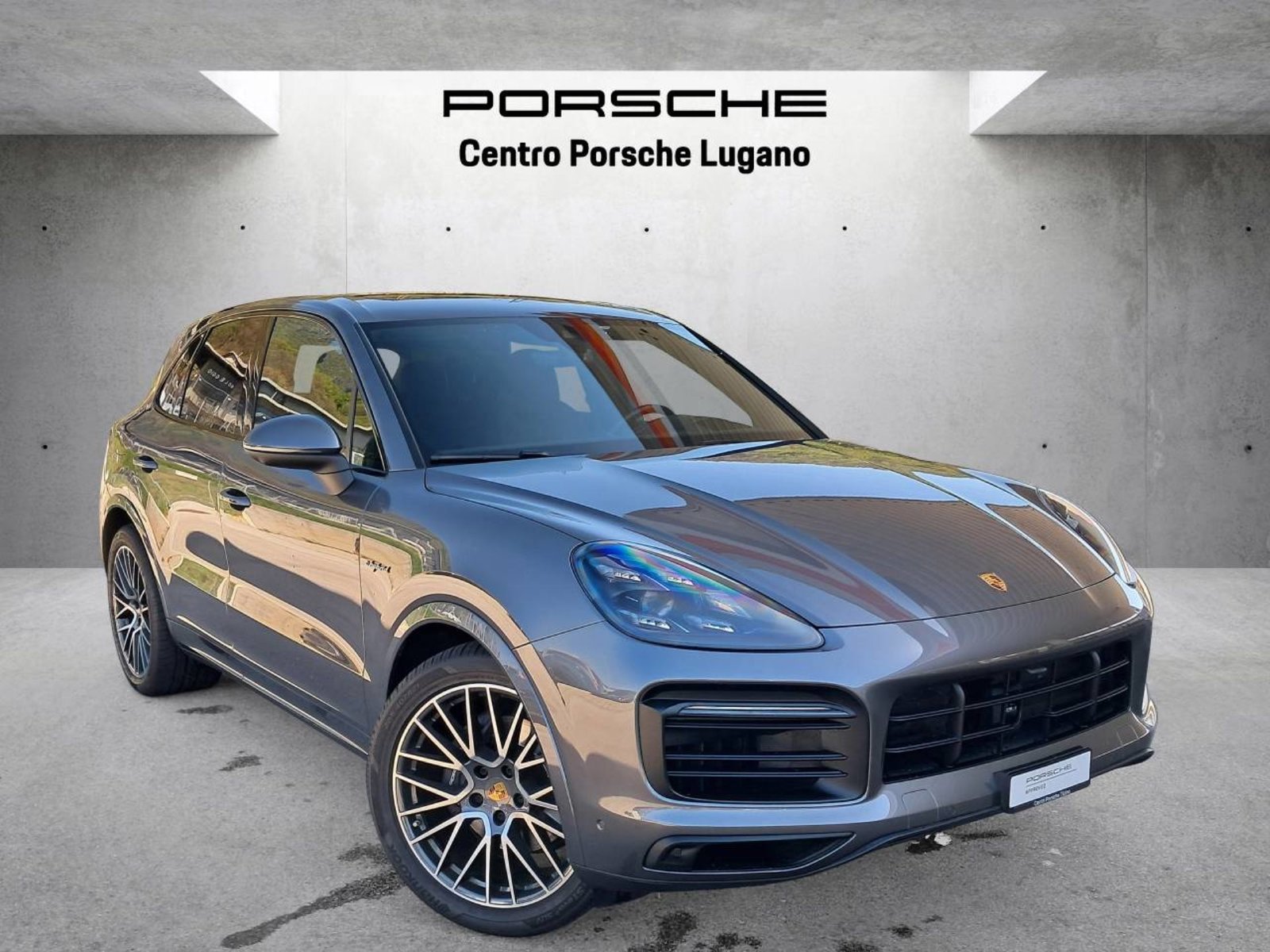 PORSCHE Cayenne E-Hybrid