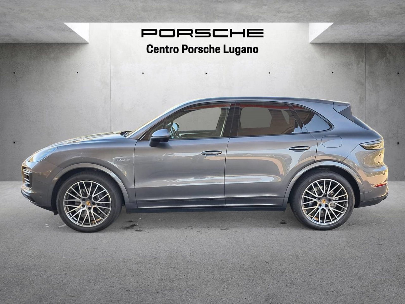 PORSCHE Cayenne E-Hybrid, Plug-in-Hybrid Benzin/Elektro, Occasion / Gebraucht, Automatik - 2