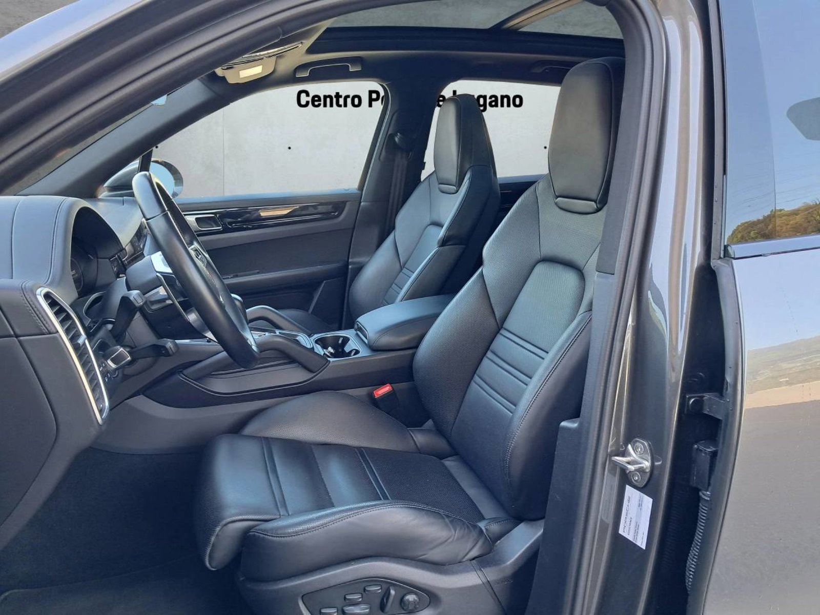 PORSCHE Cayenne E-Hybrid, Plug-in-Hybrid Benzin/Elektro, Occasion / Gebraucht, Automatik - 5