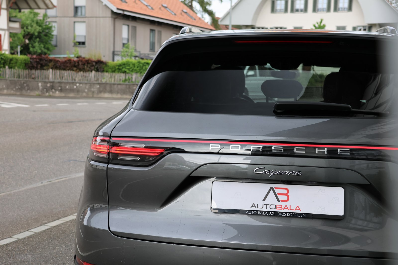 PORSCHE Cayenne E-Hybrid (CH) Approved 10/27, Hybride Rechargeable Essence/Électricité, Occasion / Utilisé, Automatique - 7