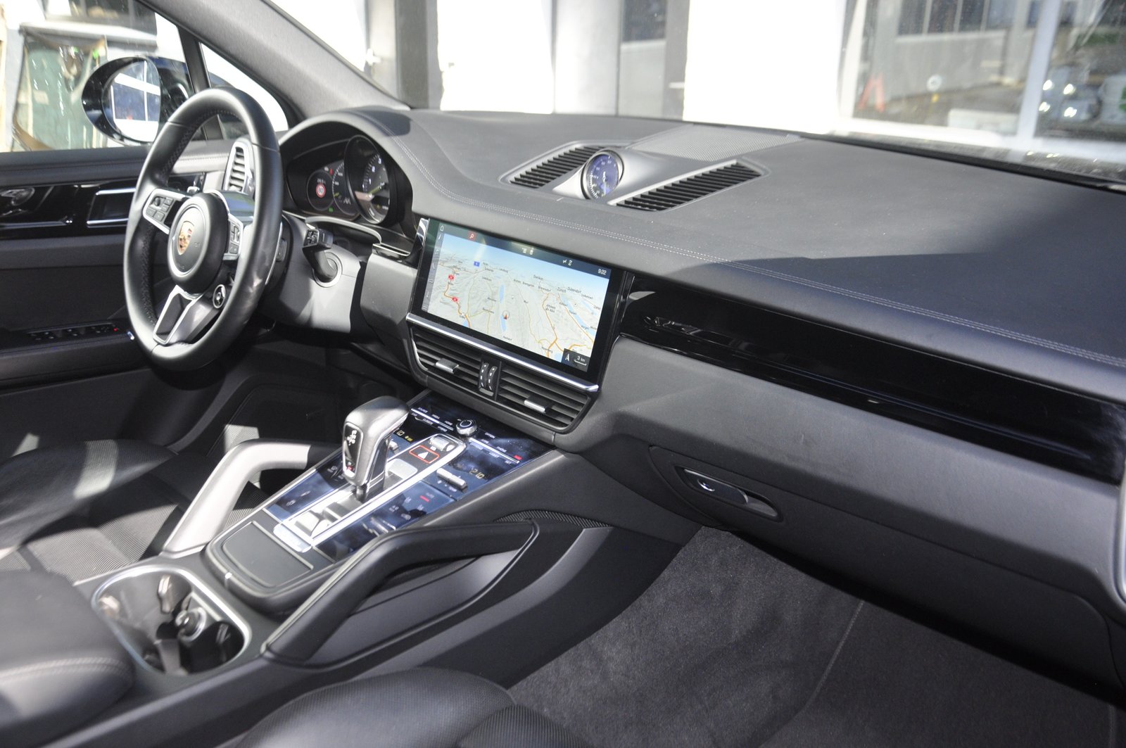 PORSCHE Cayenne E-Hybrid I Anhängerkupplung, Plug-in-Hybrid Petrol/Electric, Second hand / Used, Automatic - 7