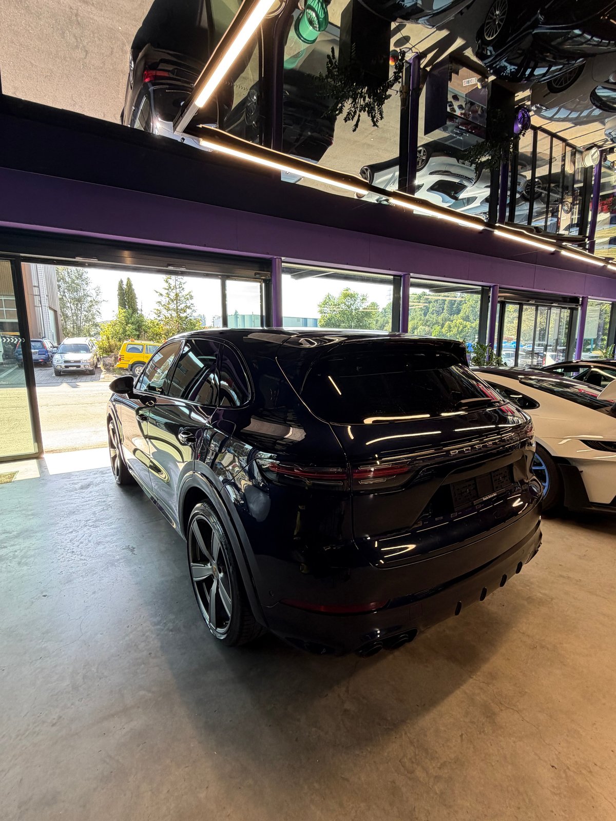 PORSCHE Cayenne E-Hybrid, Plug-in-Hybrid Benzina/Elettrica, Occasioni / Usate, Automatico - 5