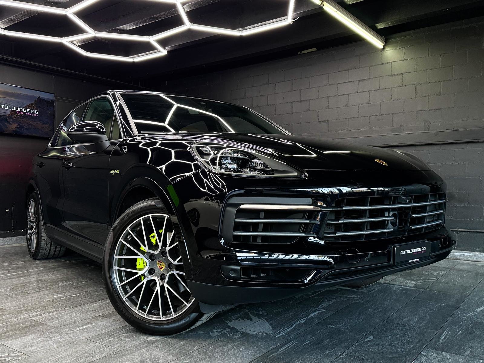 PORSCHE Cayenne E-Hybrid