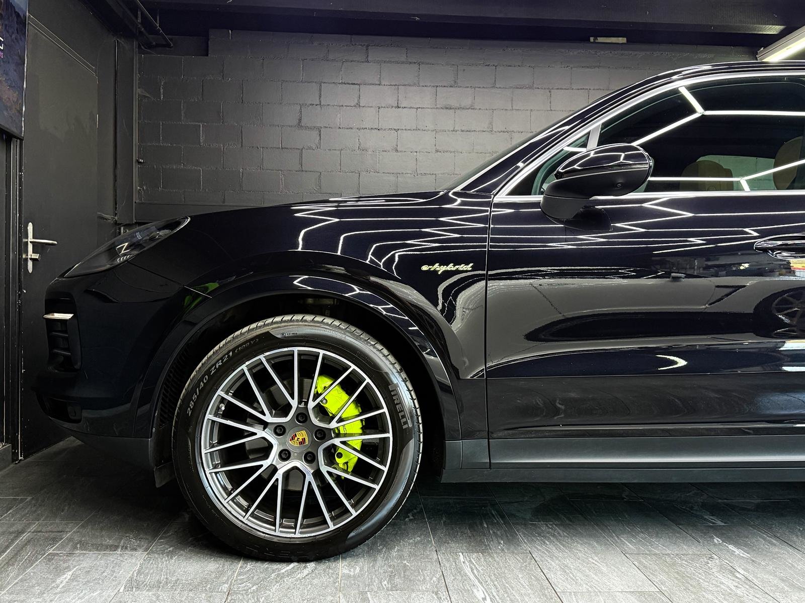 PORSCHE Cayenne E-Hybrid, Hybride Rechargeable Essence/Électricité, Occasion / Utilisé, Automatique - 6