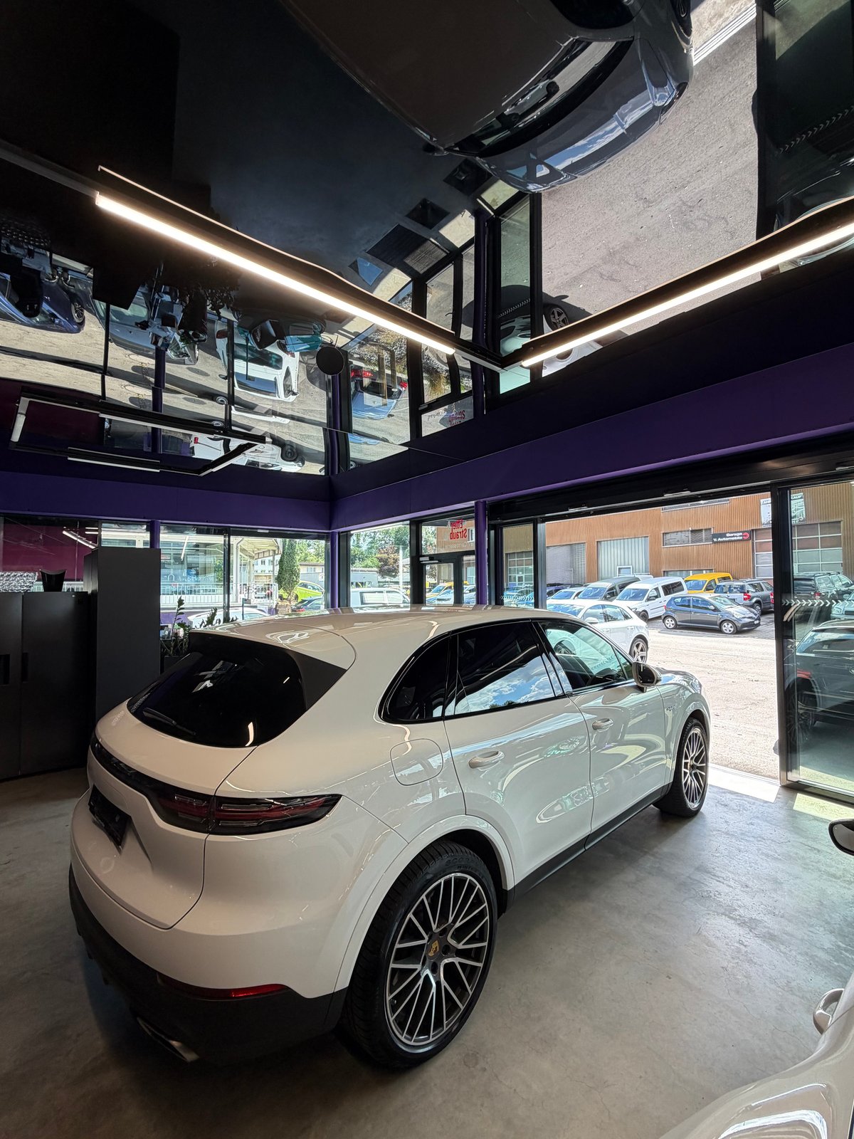 PORSCHE Cayenne E-Hybrid, Plug-in-Hybrid Benzina/Elettrica, Occasioni / Usate, Automatico - 3