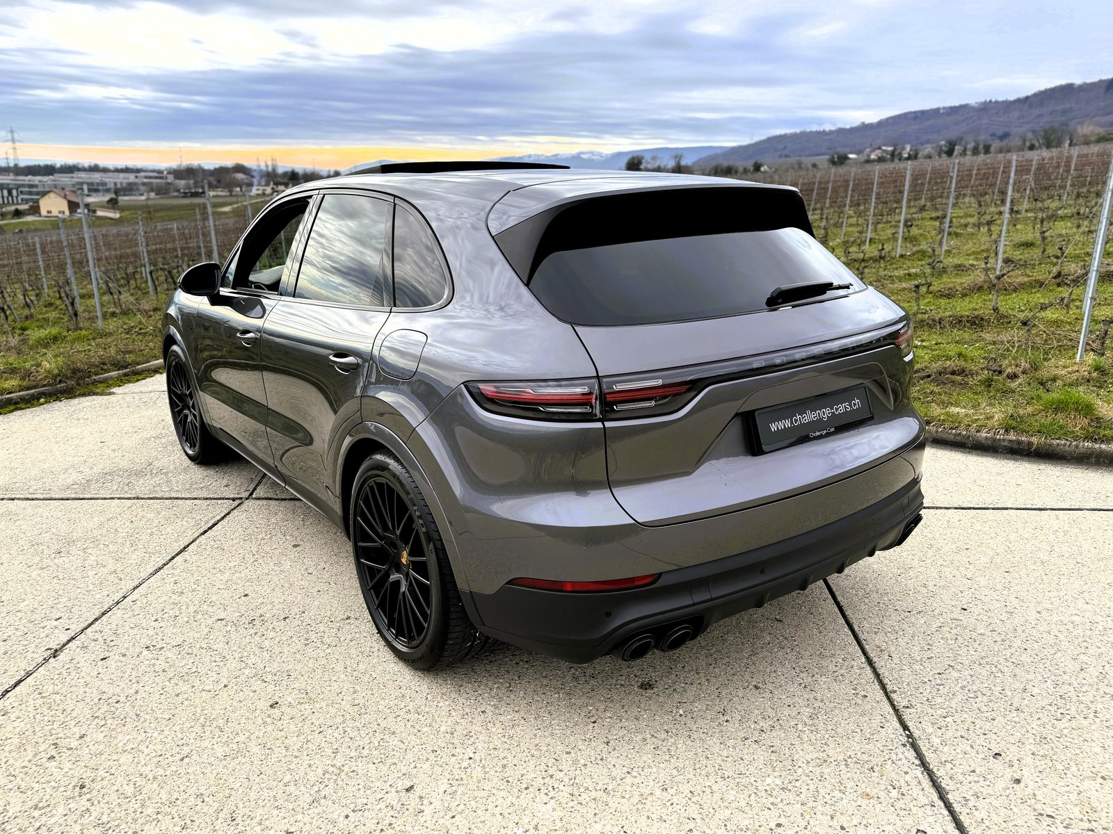 PORSCHE Cayenne E-Hybrid, Plug-in-Hybrid Benzin/Elektro, Occasion / Gebraucht, Automatik - 5