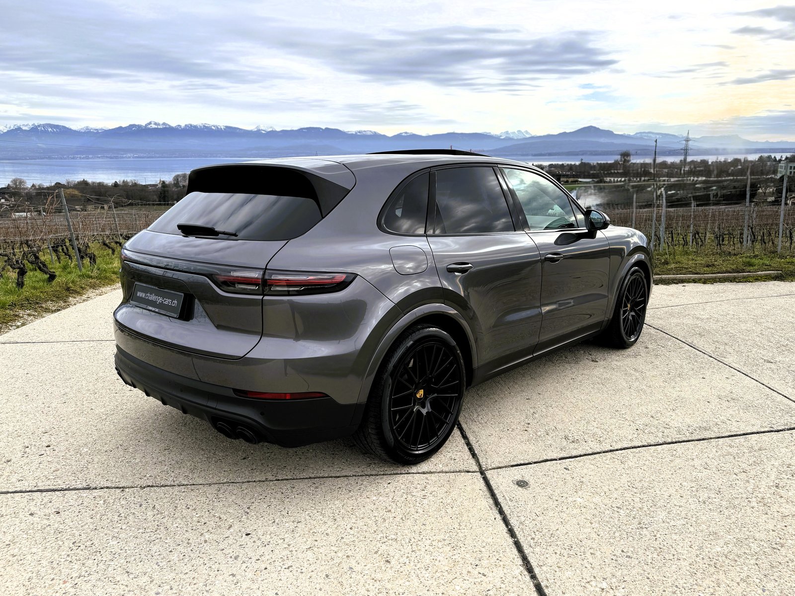 PORSCHE Cayenne E-Hybrid, Plug-in-Hybrid Benzin/Elektro, Occasion / Gebraucht, Automatik - 7
