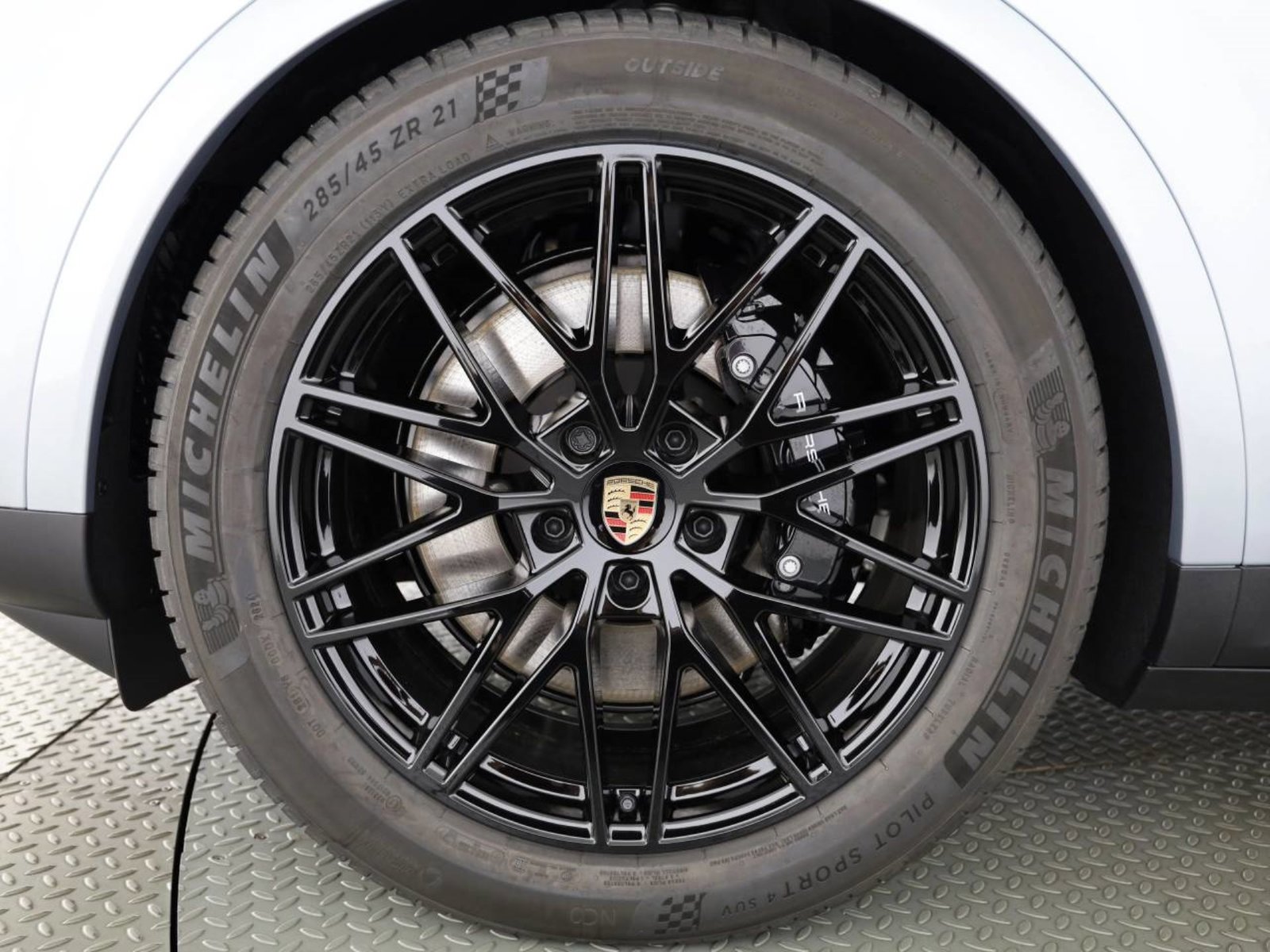 PORSCHE Cayenne E-Hybrid, Plug-in-Hybrid Benzin/Elektro, Vorführwagen, Automatik - 6