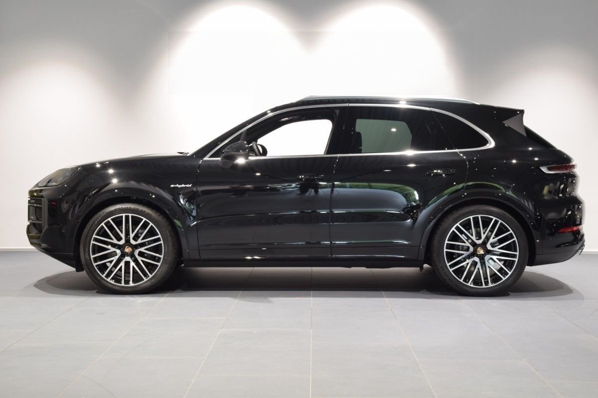 PORSCHE Cayenne E-Hybrid Tiptronic, Plug-in-Hybrid Benzina/Elettrica, Auto nuove, Automatico - 3