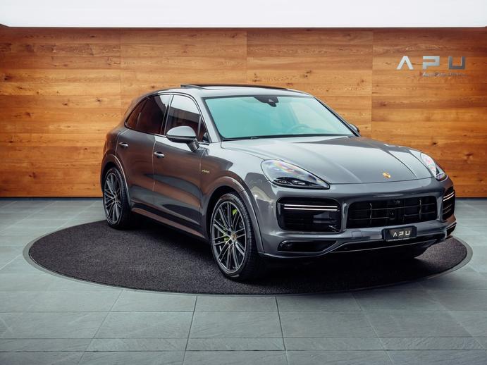 PORSCHE Cayenne Turbo S E-Hybrid, Plug-in-Hybrid Petrol/Electric, Second hand / Used, Automatic