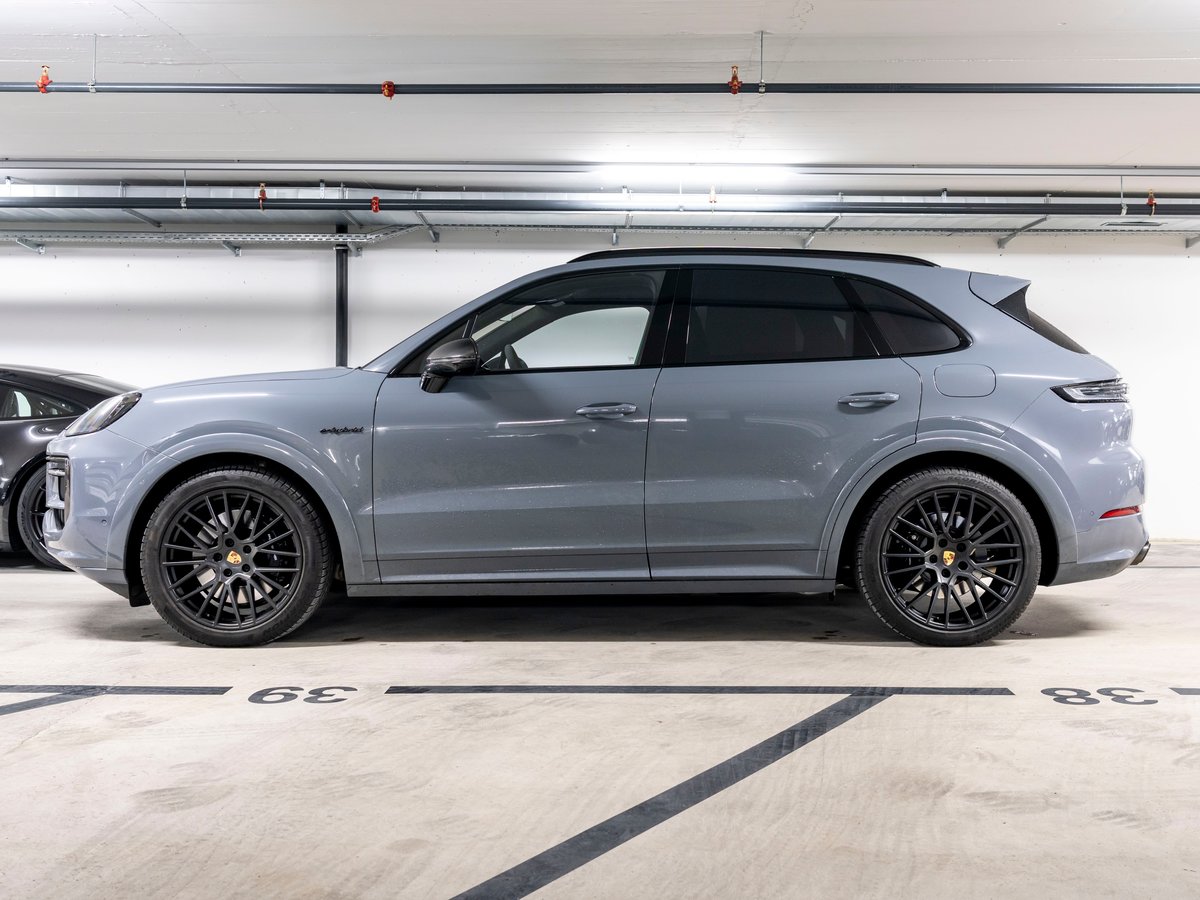 PORSCHE Cayenne E-Hybrid Tiptronic, Plug-in-Hybrid Petrol/Electric, Ex-demonstrator, Automatic - 2