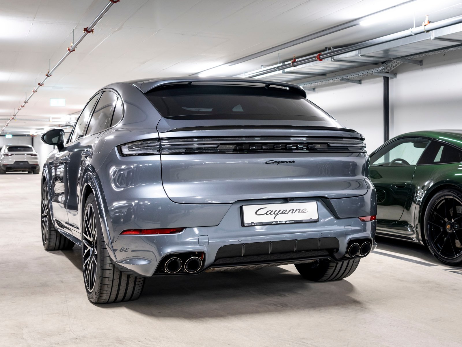 PORSCHE Cayenne Coupé E-Hybrid Black Edition Tiptronic, Plug-in-Hybrid Benzina/Elettrica, Auto nuove, Automatico - 3