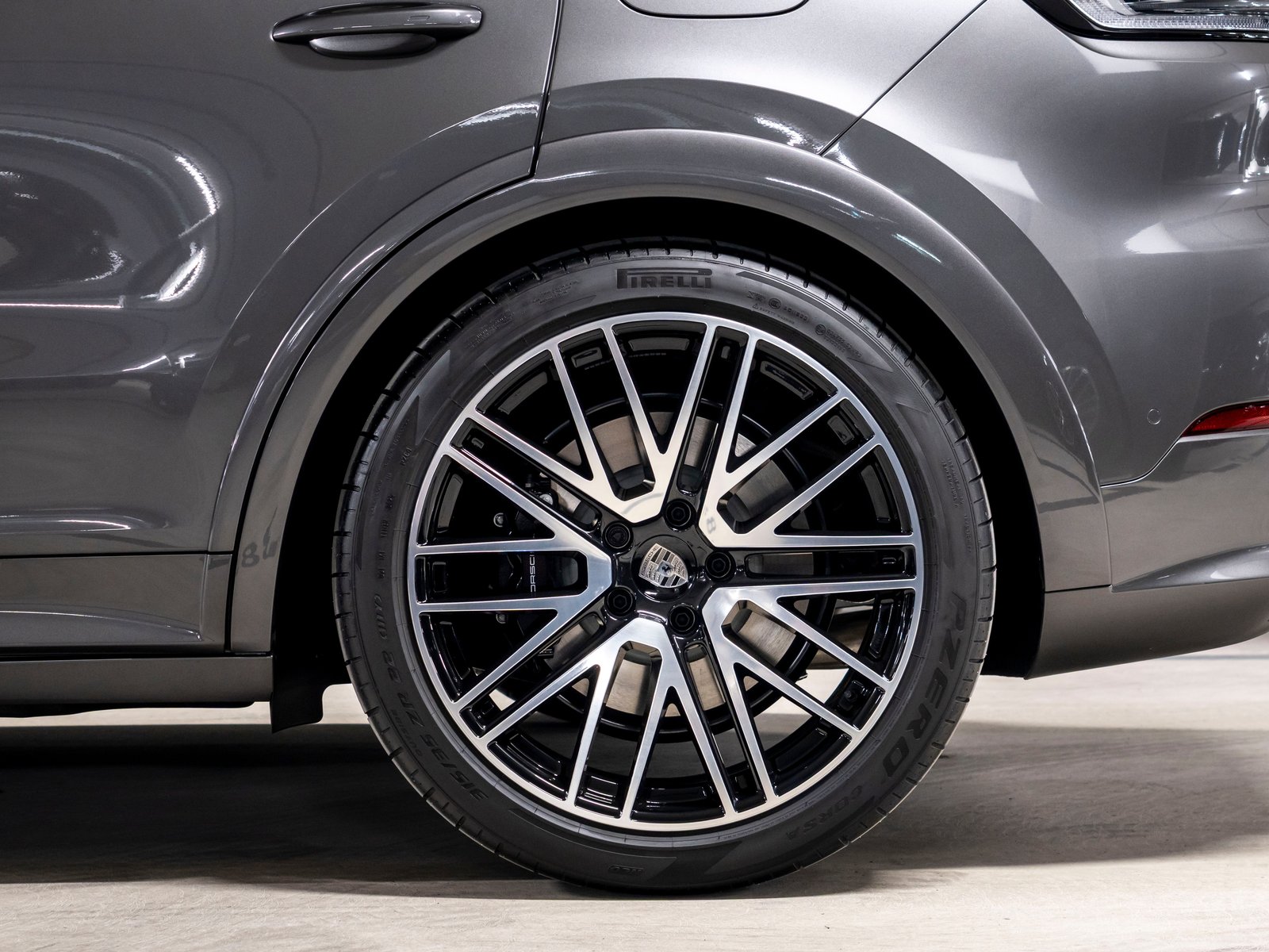 PORSCHE Cayenne Coupé Turbo E-Hybrid Tiptronic, Plug-in-Hybrid Benzina/Elettrica, Auto nuove, Automatico - 6