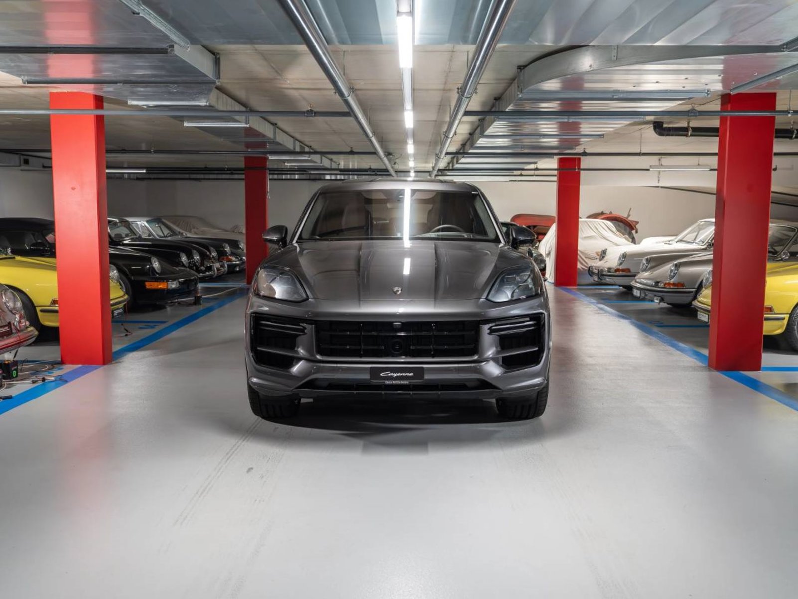 PORSCHE Cayenne Turbo E-Hybrid, Plug-in-Hybrid Benzin/Elektro, Neuwagen, Automatik - 2