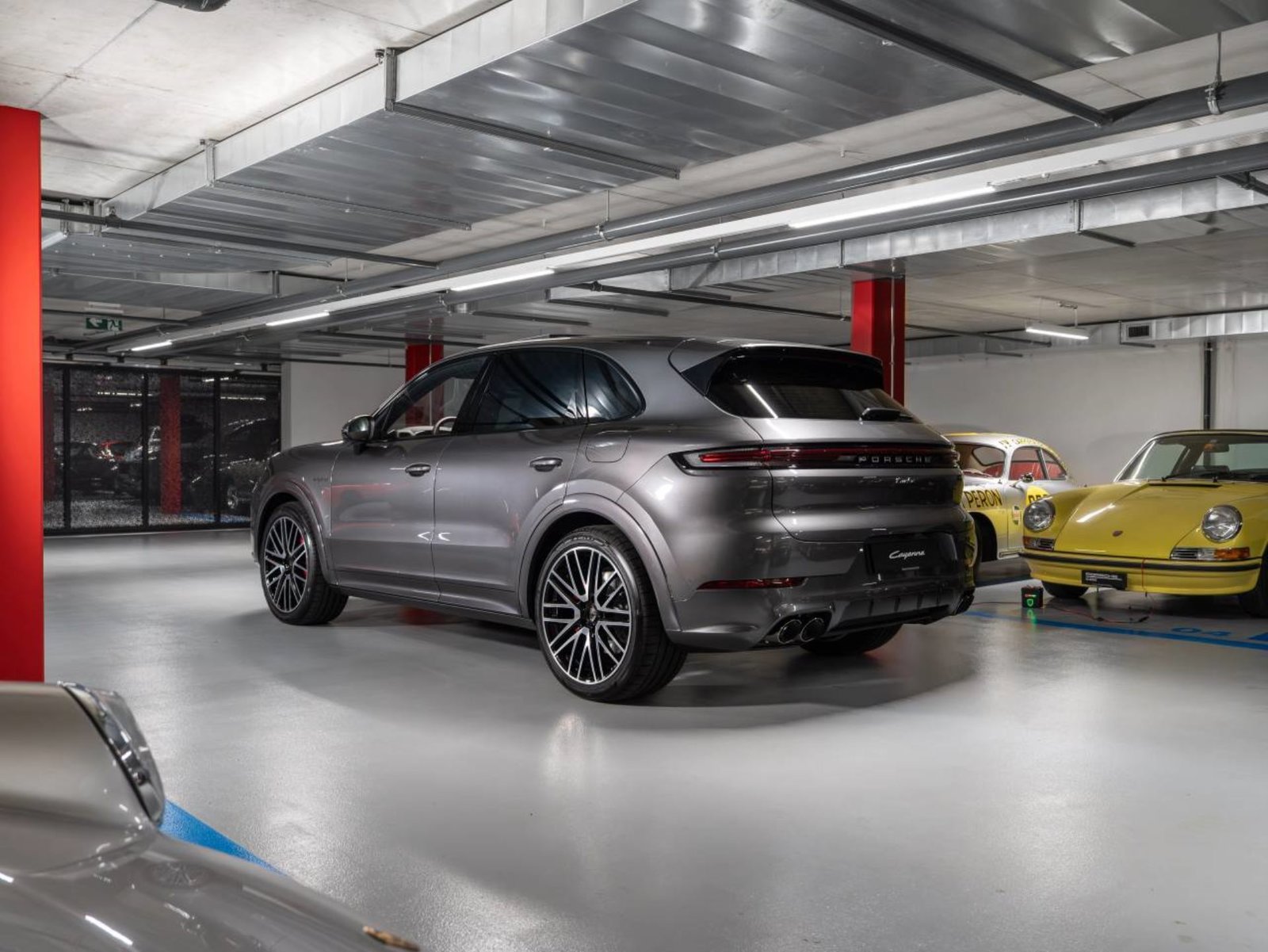 PORSCHE Cayenne Turbo E-Hybrid, Plug-in-Hybrid Benzin/Elektro, Neuwagen, Automatik - 5