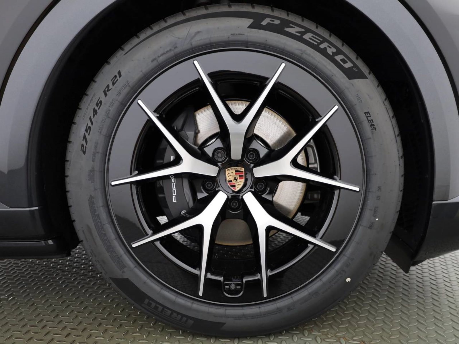 PORSCHE Cayenne Electric, Electric, New car, Automatic - 6