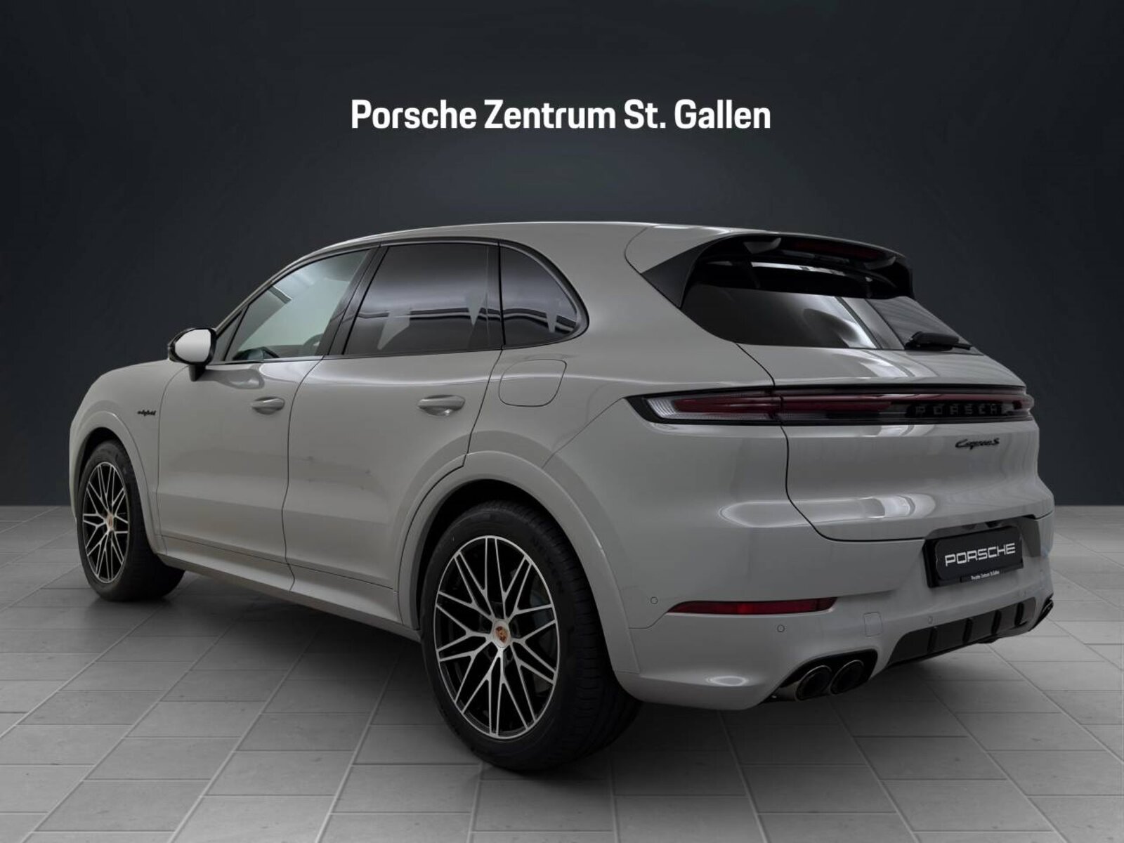 PORSCHE Cayenne S E-Hybrid Black Edition, Plug-in-Hybrid Benzina/Elettrica, Auto nuove, Automatico - 3