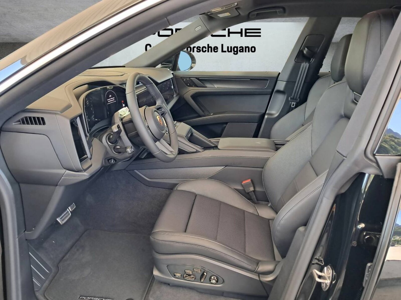 PORSCHE Cayenne S Electric, Electric, New car, Automatic - 4