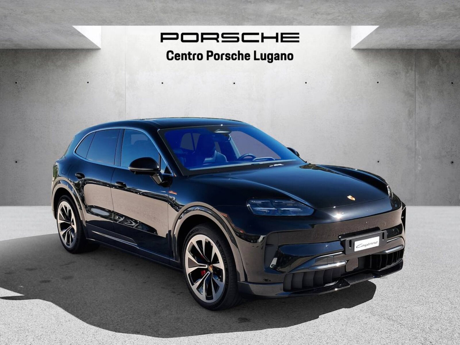 PORSCHE Cayenne S Electric, Electric, New car, Automatic - 6