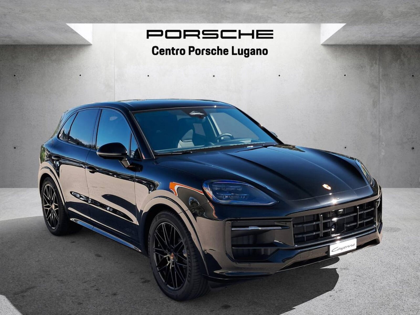 PORSCHE Cayenne GTS, Petrol, New car, Automatic - 6