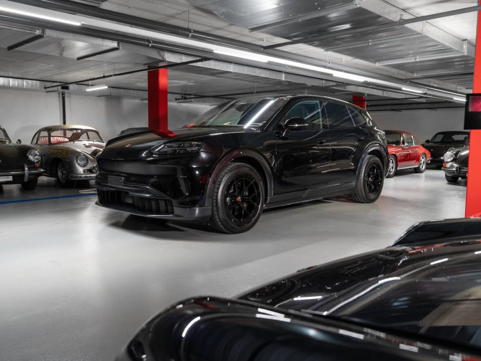 PORSCHE Cayenne Electric