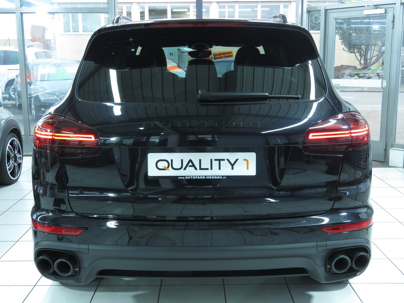 PORSCHE Cayenne S E-Hybrid, Plug-in-Hybrid Benzina/Elettrica, Occasioni / Usate, Automatico - 5
