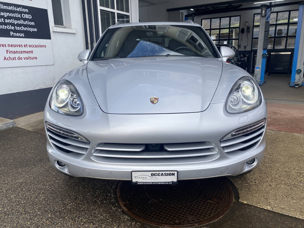 PORSCHE Cayenne 3.0 V6 S Hybrid, Full-Hybrid Petrol/Electric, Second hand / Used, Automatic - 2